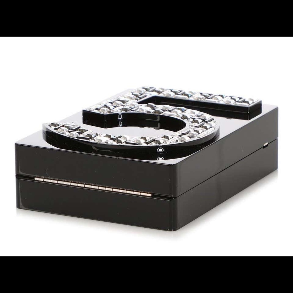 ***SOLD*** NWT CHANEL Black No. 5 Plexiglass Minaudière Clutch - Picture 3 of 16